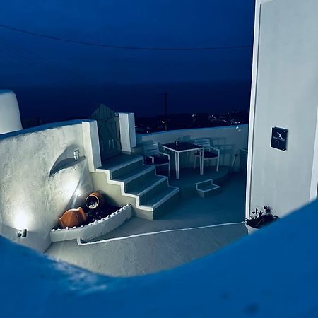 White Swallow Suite Santorini Vourvoúlos Exterior foto